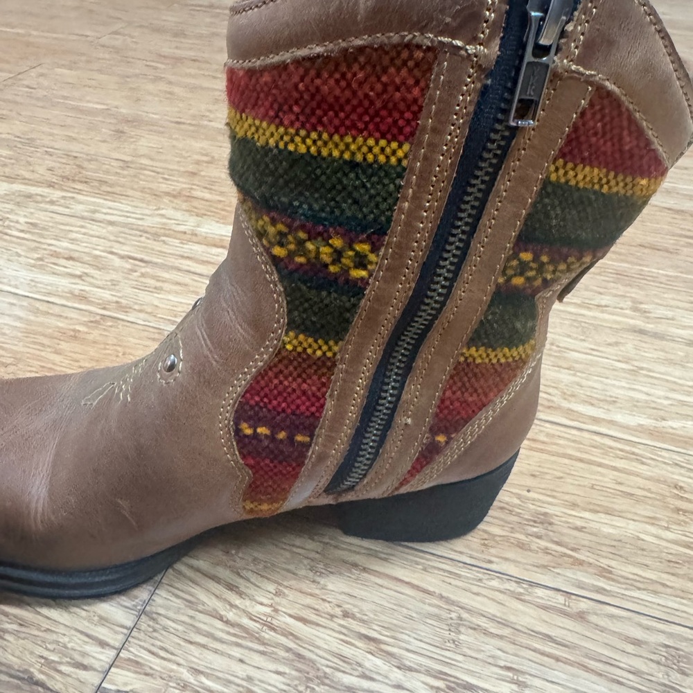 Born Tan Leather Boots - Picture 5 of 14